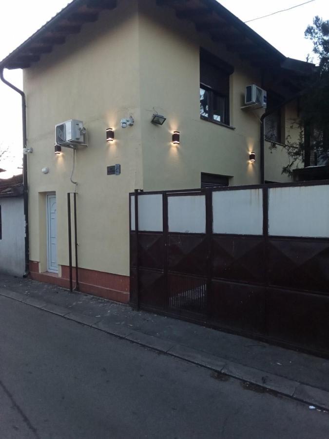 Apartman En Dusanovac Exterior photo