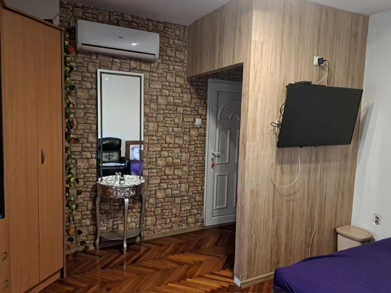 Apartman En Dusanovac Exterior photo